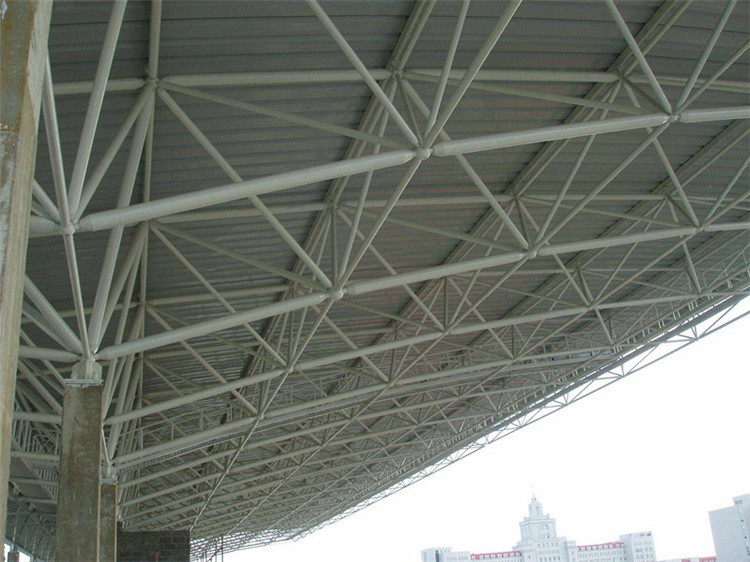 信州区学院体育场网架工程