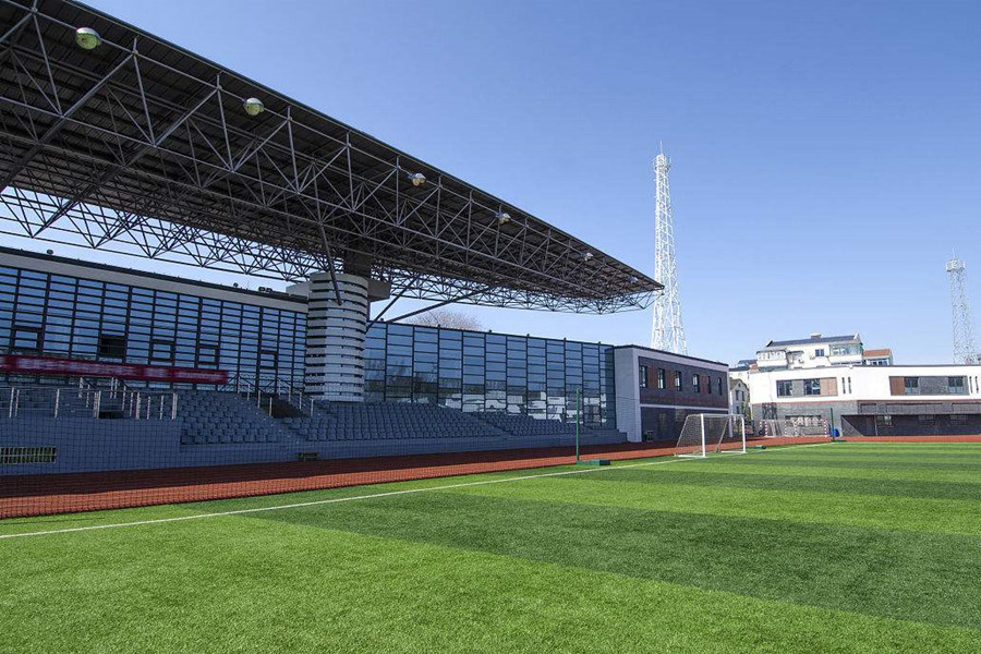 信州区体育场看台网架工程