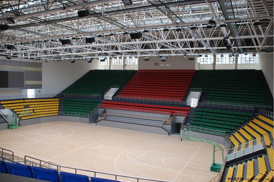 信州区羽毛球场网架工程